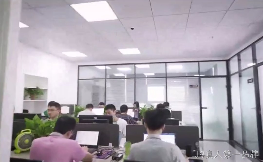 J9真人第一品牌企业为什么要做定制小程序？2026本地商家开发选型全解析